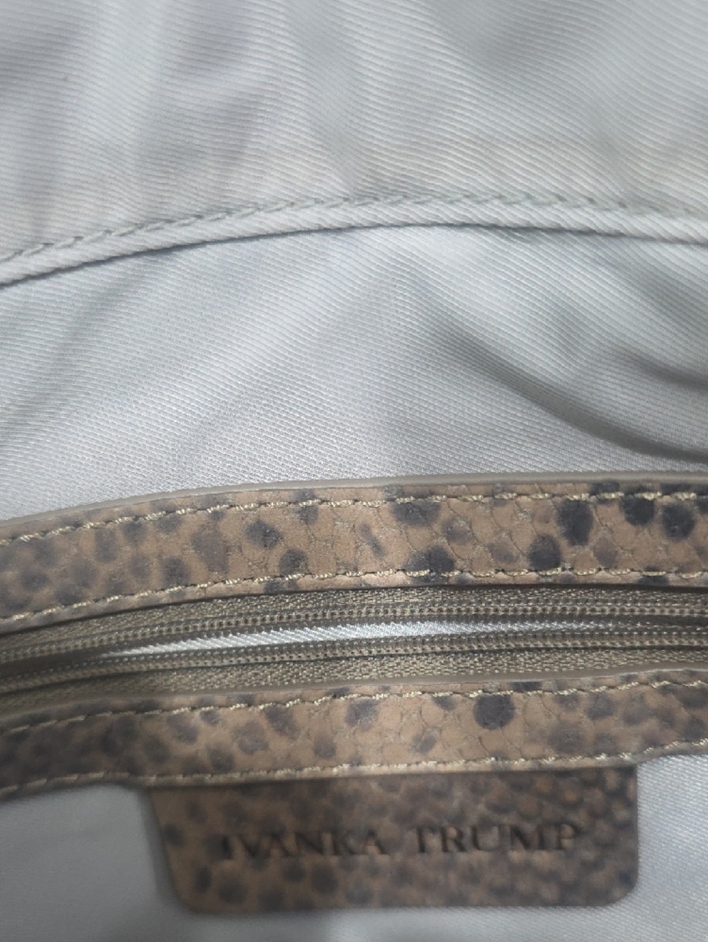 Ivanka Trump Crossbody Purse in Stylish Tan Python Print. New with Tags - Picture 12 of 14
